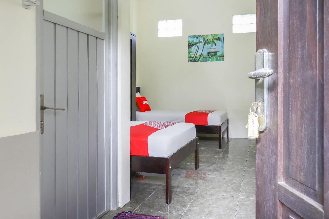 Oyo 3830 Dfarys Gh Syariah Hotel Баликпапан Екстериор снимка