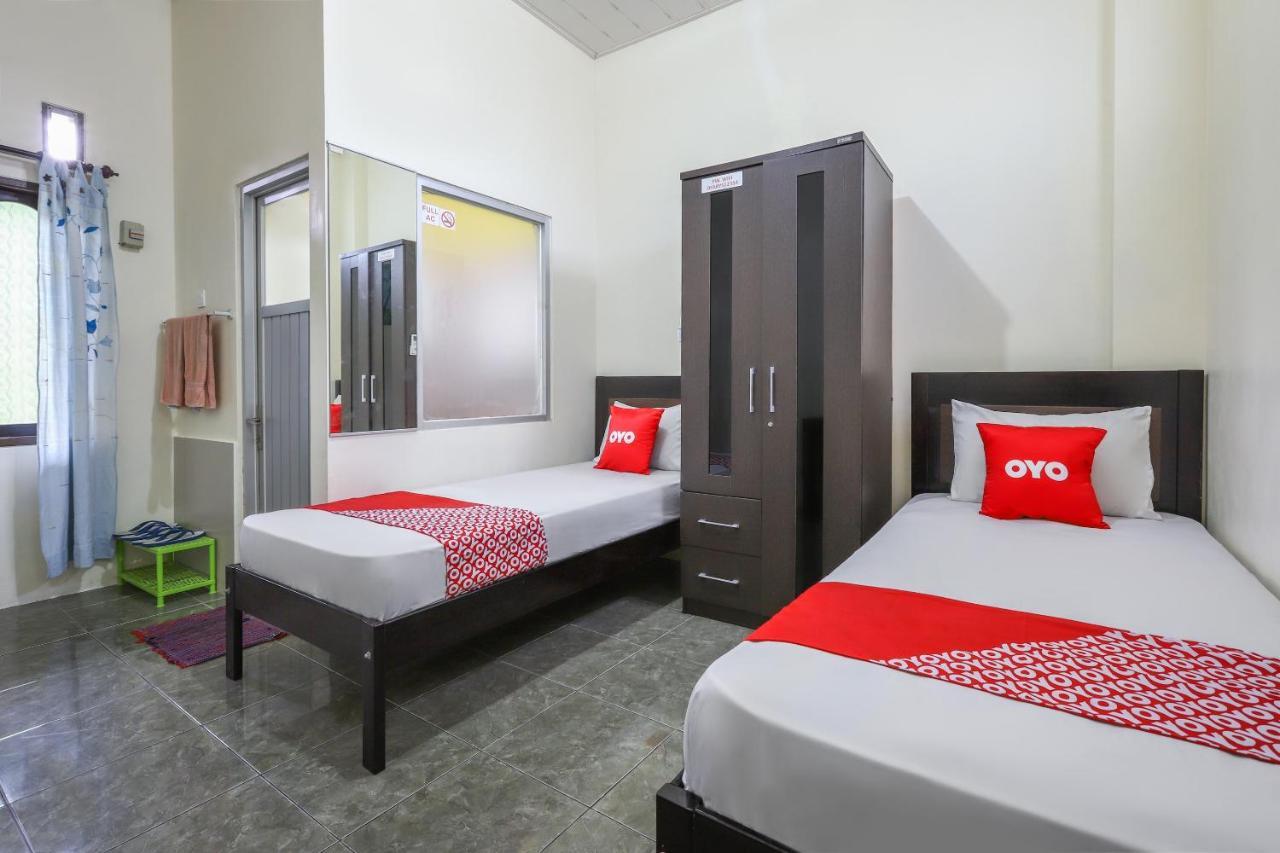 Oyo 3830 Dfarys Gh Syariah Hotel Баликпапан Екстериор снимка